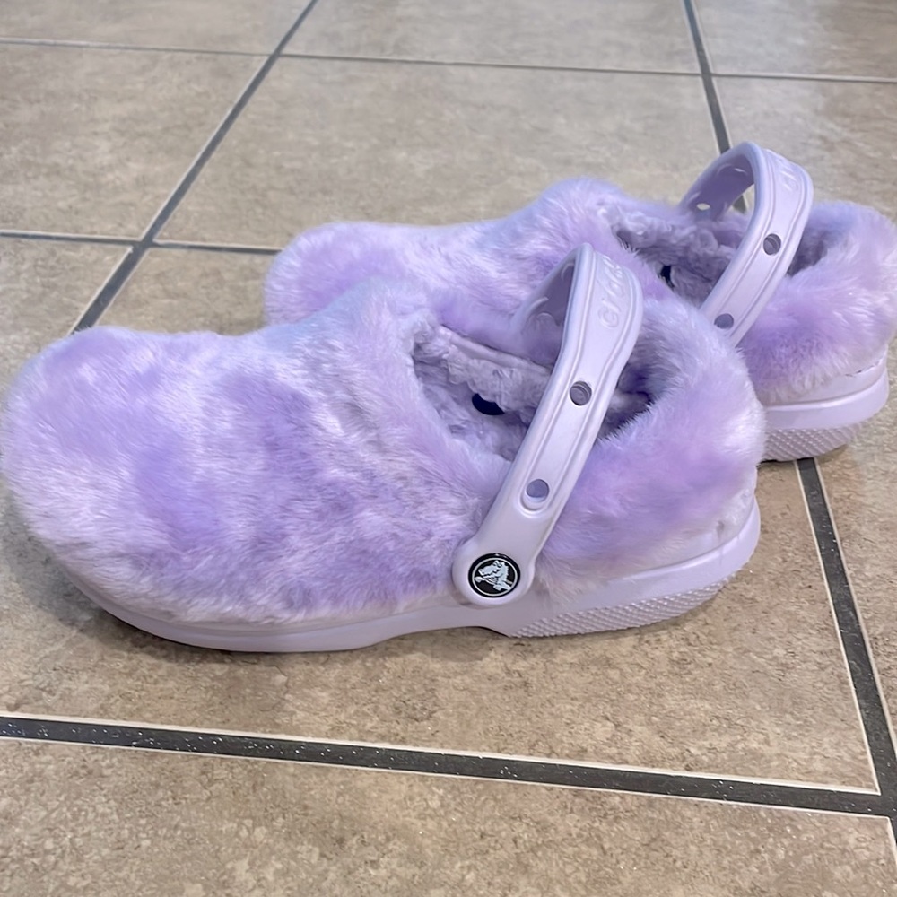 Fuzzy purple crocs